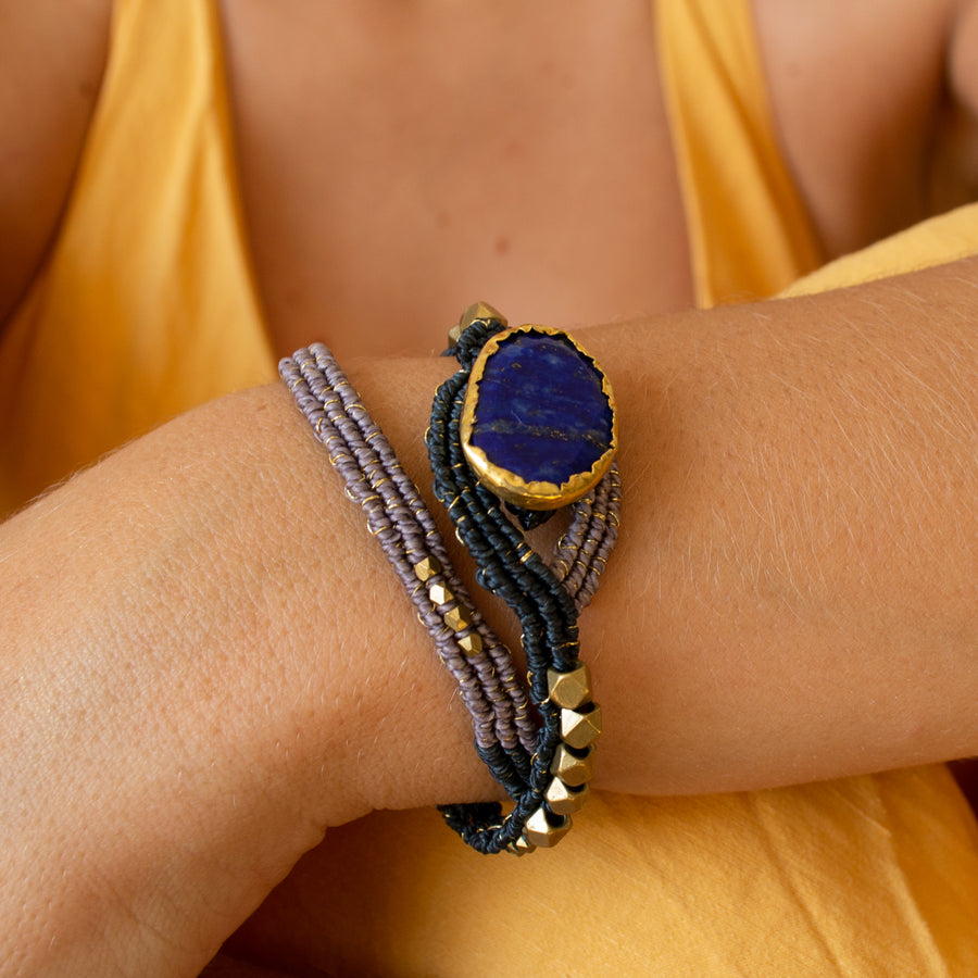 Lapis Lazuli macrame bracelet