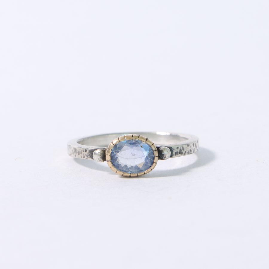 "Hold me"  blue Sapphire ring