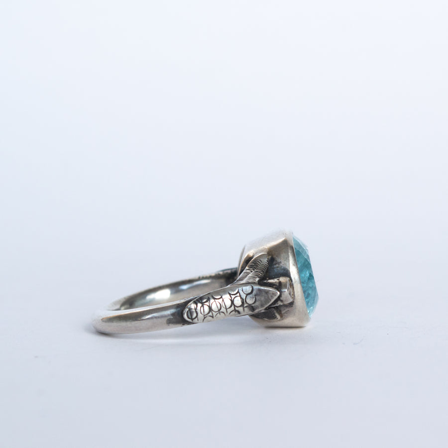 Faceted Aquamarine and Diamond ring