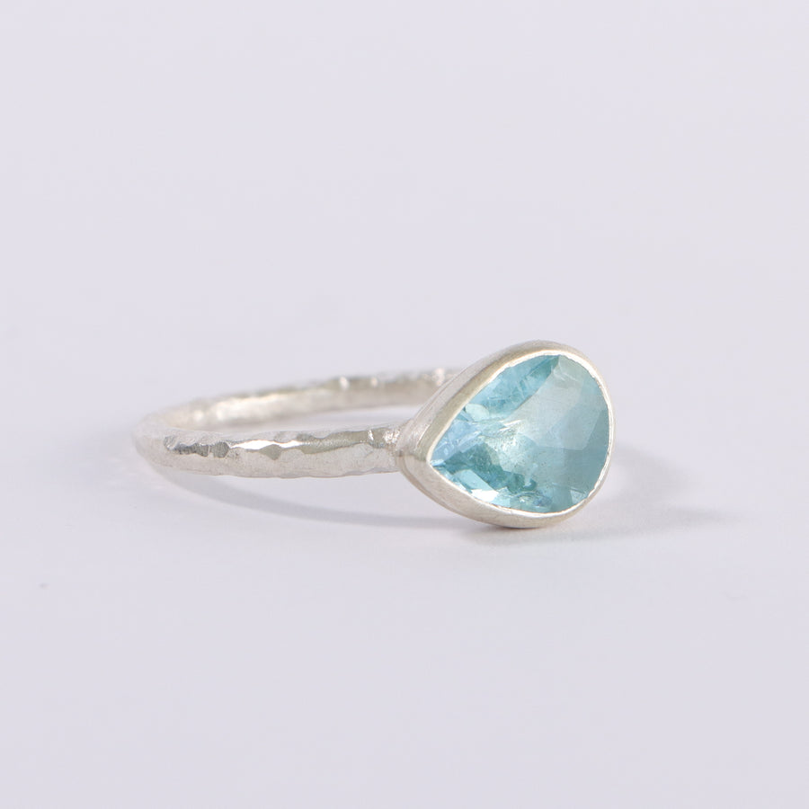 "Carry me" faceted teardrop Aquamarine ring