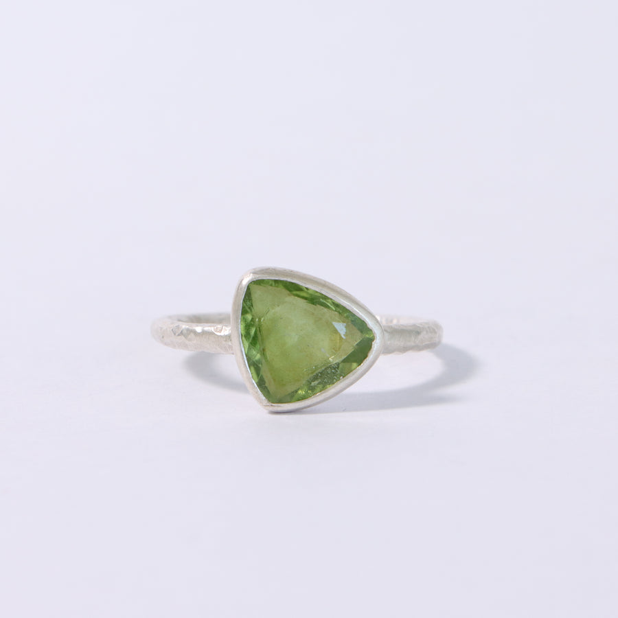"Carry me" faceted triangle Peridot ring