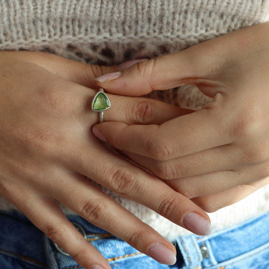 "Carry me" faceted triangle Peridot ring